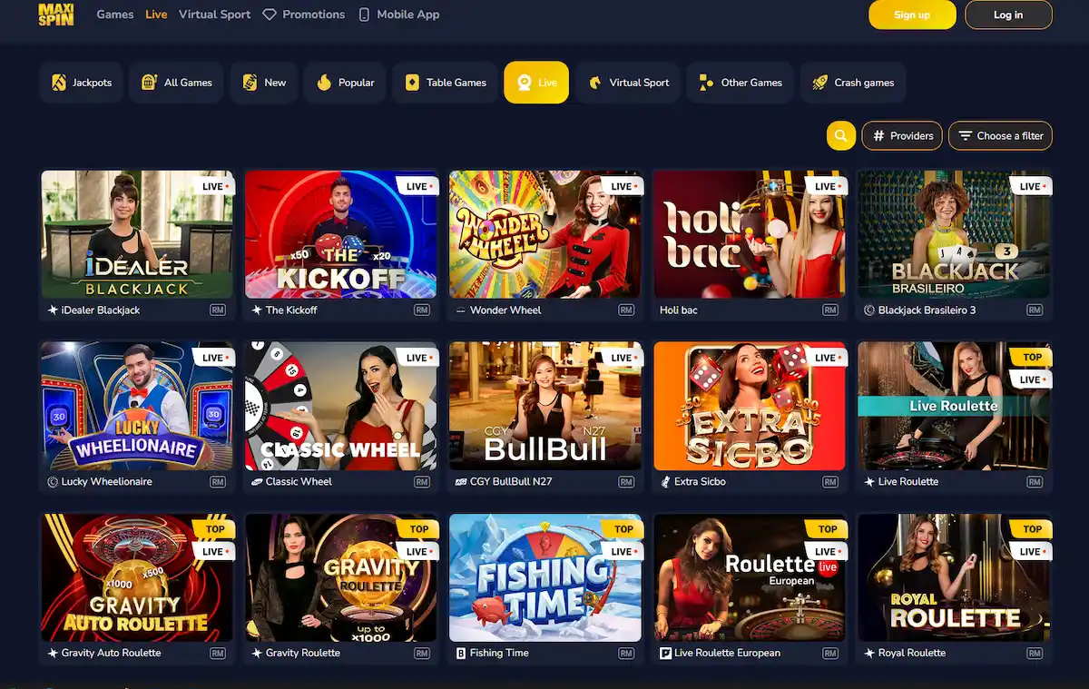 Maxispin live casino lobby with Evolution Gaming dealer tables
